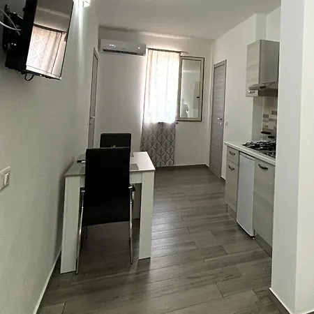 Ad Il Cremino Parghelia